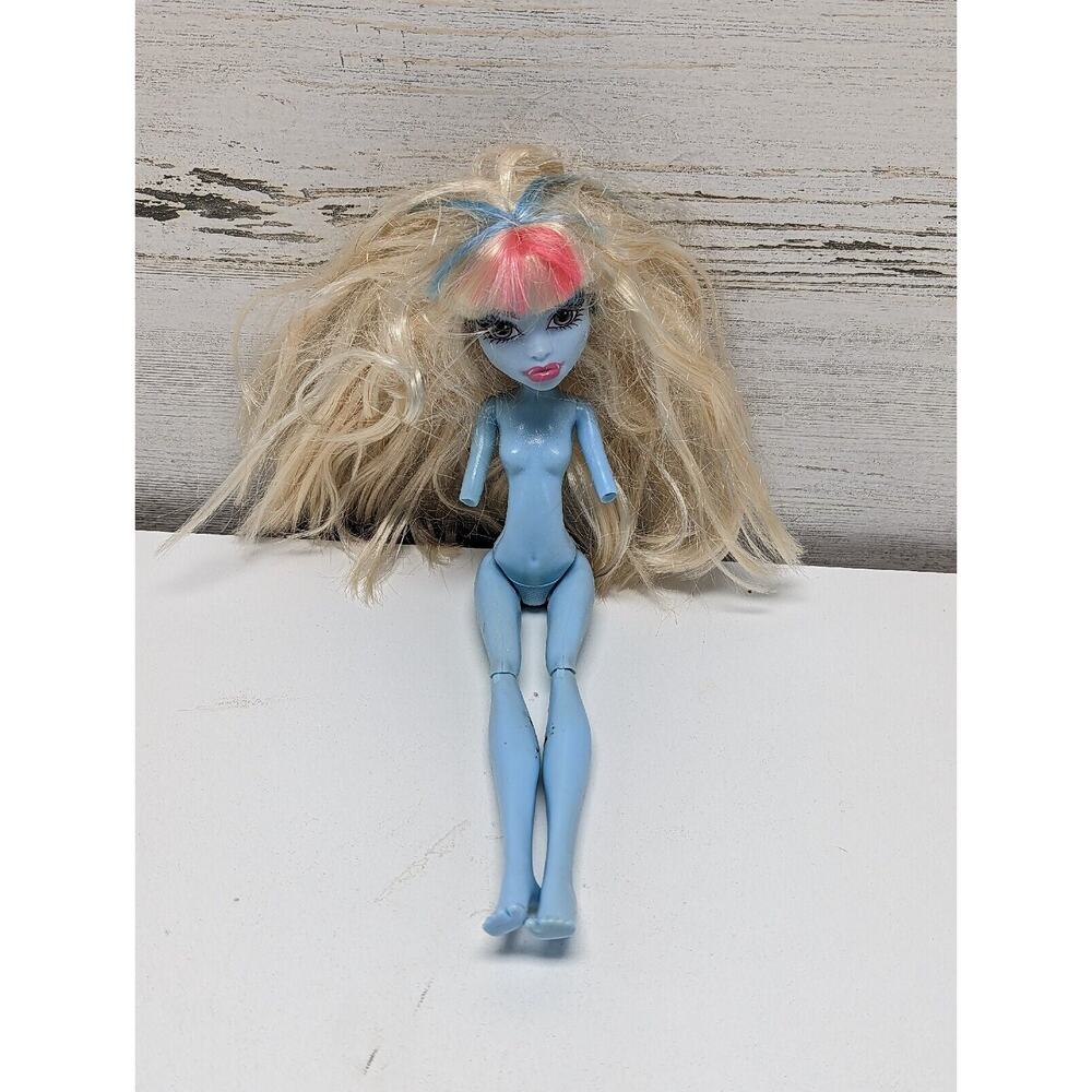 Monster High - Music Festival - Abbey Bominable Doll - Missing‎ Hands
